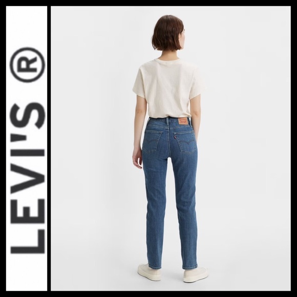 NWOT Levi’s 724 High Rise Straight Jeans - Picture 4 of 13